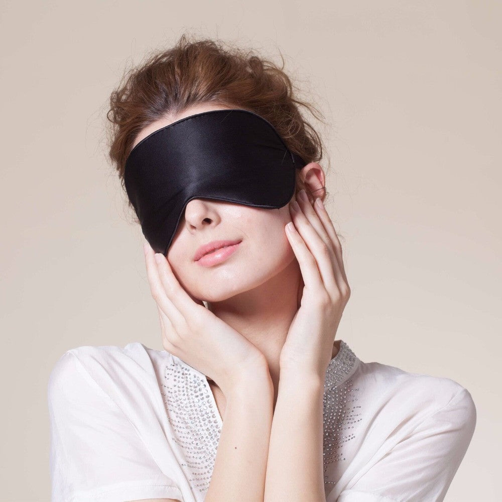 Super Smooth Silk Sleep Mask and Blindfold - The Natural Posture